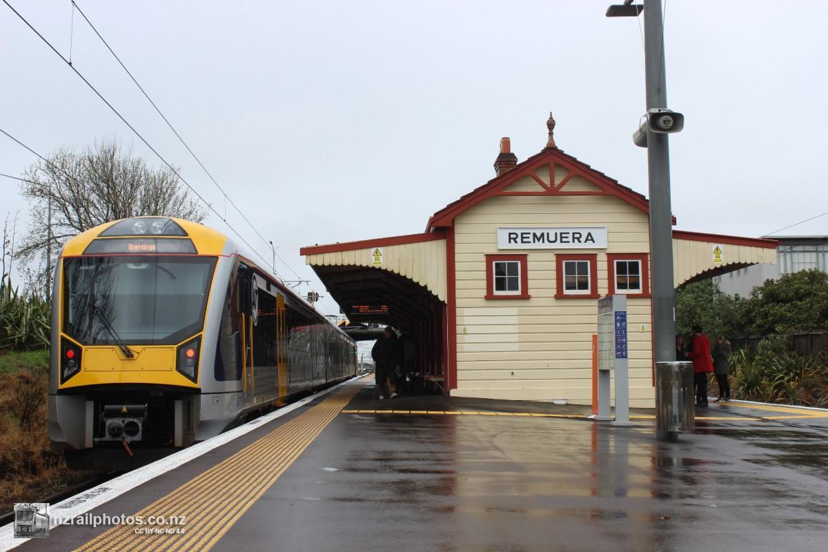 Remuera Station Open Day 25 September 2016. AM 593 stands under the restored building in a contrast between the old and new. The platforms and building were raised before the Rugby World Cup in 2011 - prior to that work, the station building was fenced off to the public. nzrailphotos.co.nz.